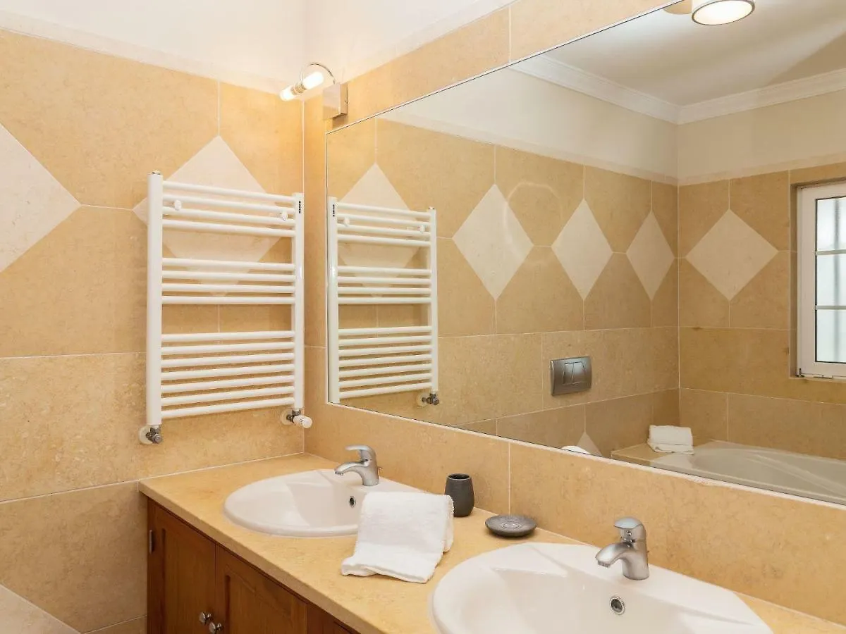 Villa Diamond Quarteira 0*,